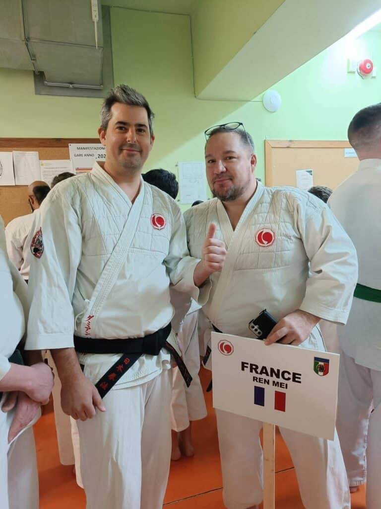 Membres de Corsica Nippon Kempo lors d'un événement en Italie.